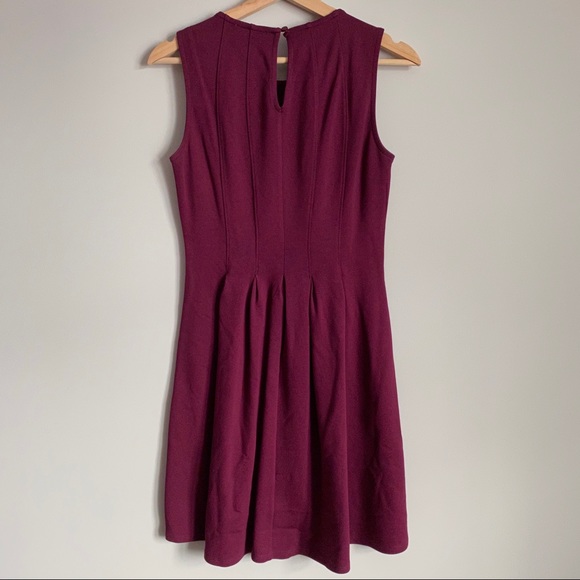 Monteau - Red Dress - Picture 4 of 4